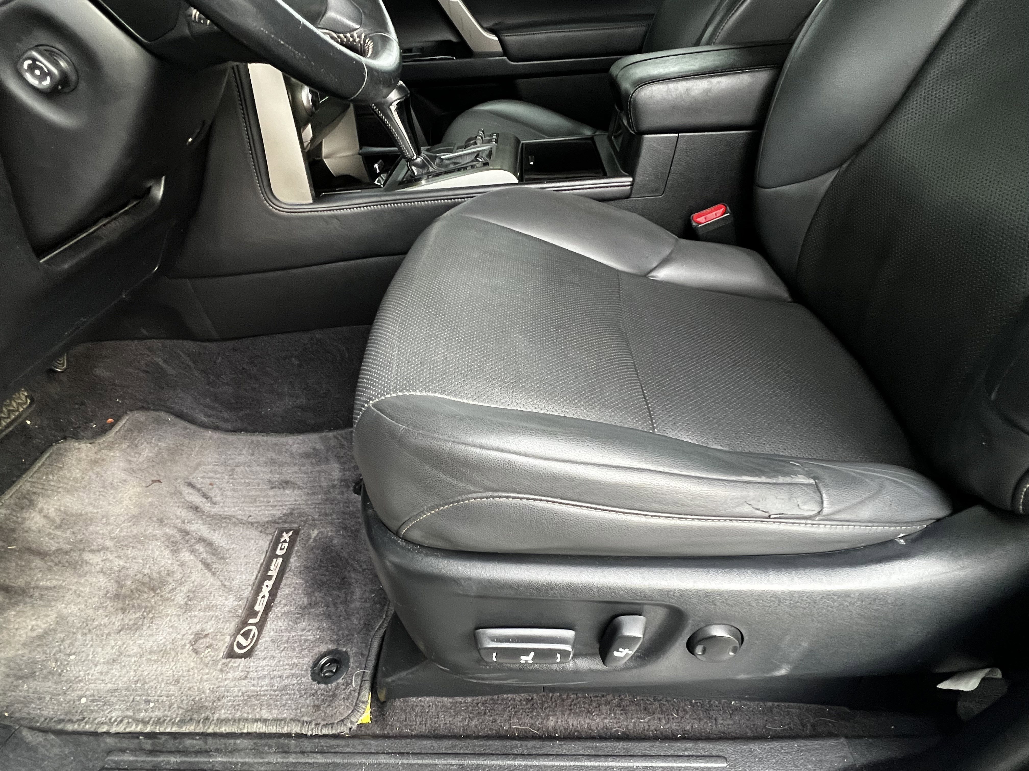 Used 2017 Lexus GX 460 w/ Navigation Package AWD/4WD image 16