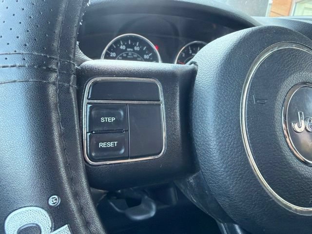 Used 2018 Jeep Wrangler Rubicon AWD/4WD image 31