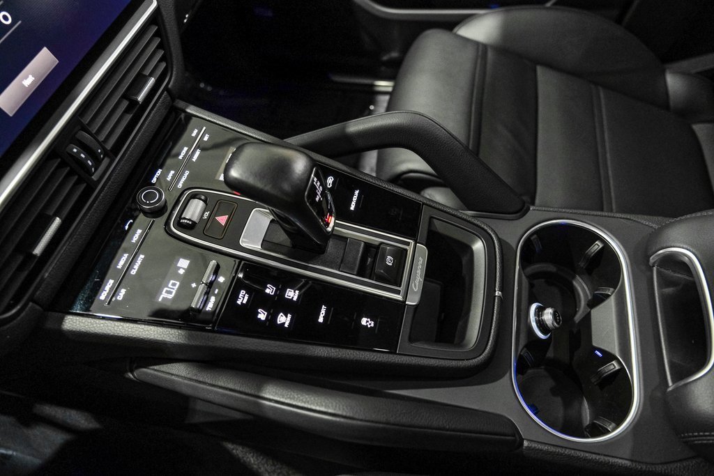 Used 2023 Porsche Cayenne image 23