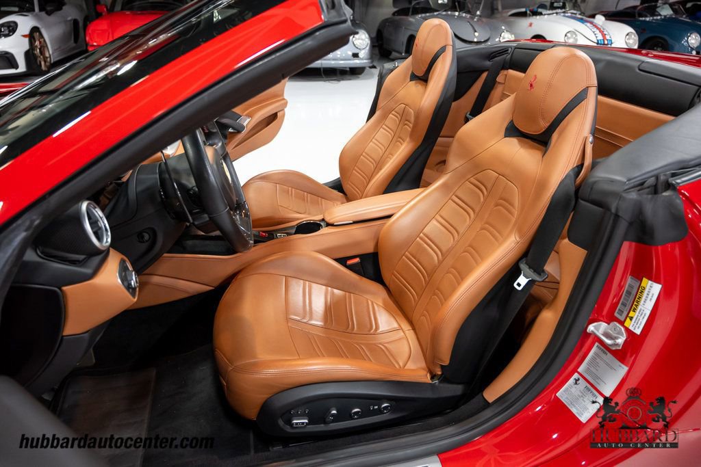 Used 2016 Ferrari California T image 18