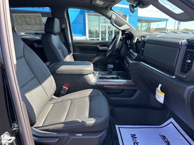 New 2026 Chevrolet Silverado 1500 RST w/ RST All Star Premium Package image 11