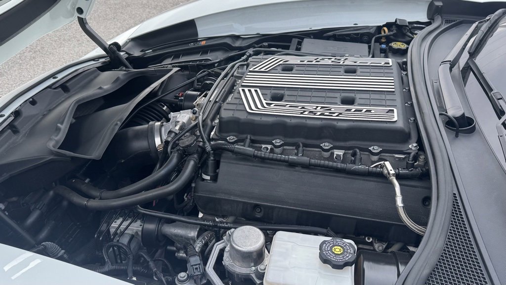 Used 2019 Chevrolet Corvette Z06 w/ Z07 Performance Package image 15