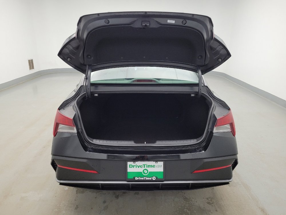 Used 2024 Hyundai Elantra SEL image 29