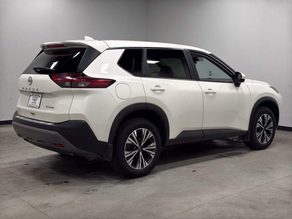 Used 2023 Nissan Rogue SV image 8