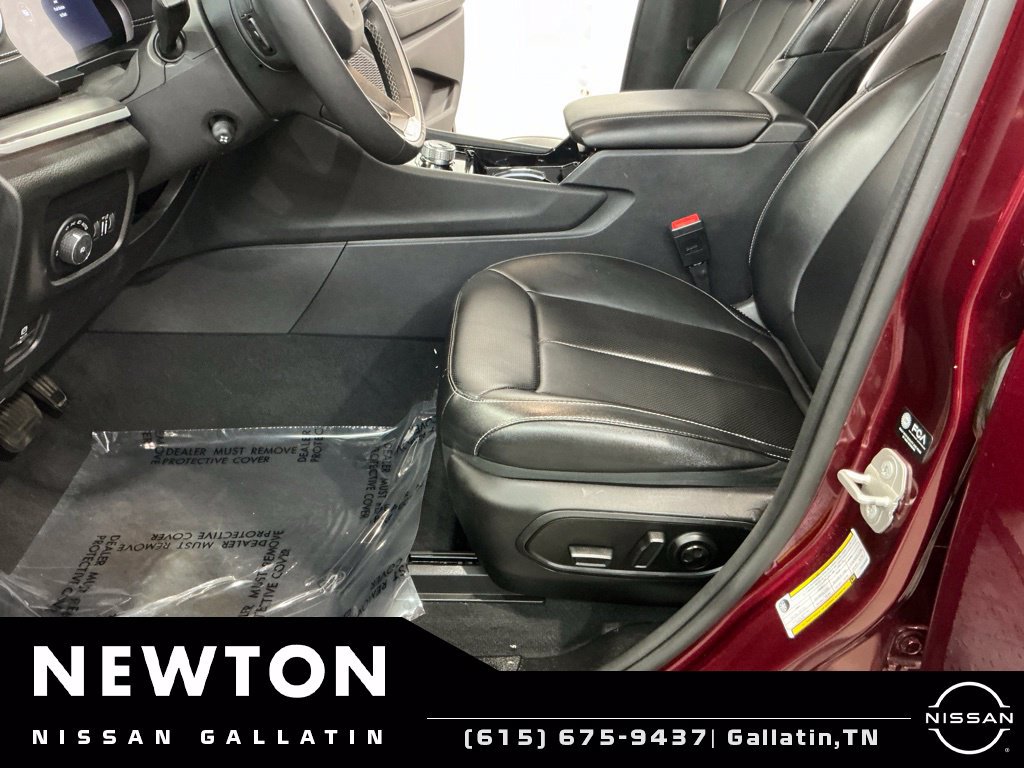 Used 2023 Jeep Grand Cherokee Limited w/ Luxury Tech Group II AWD/4WD image 21