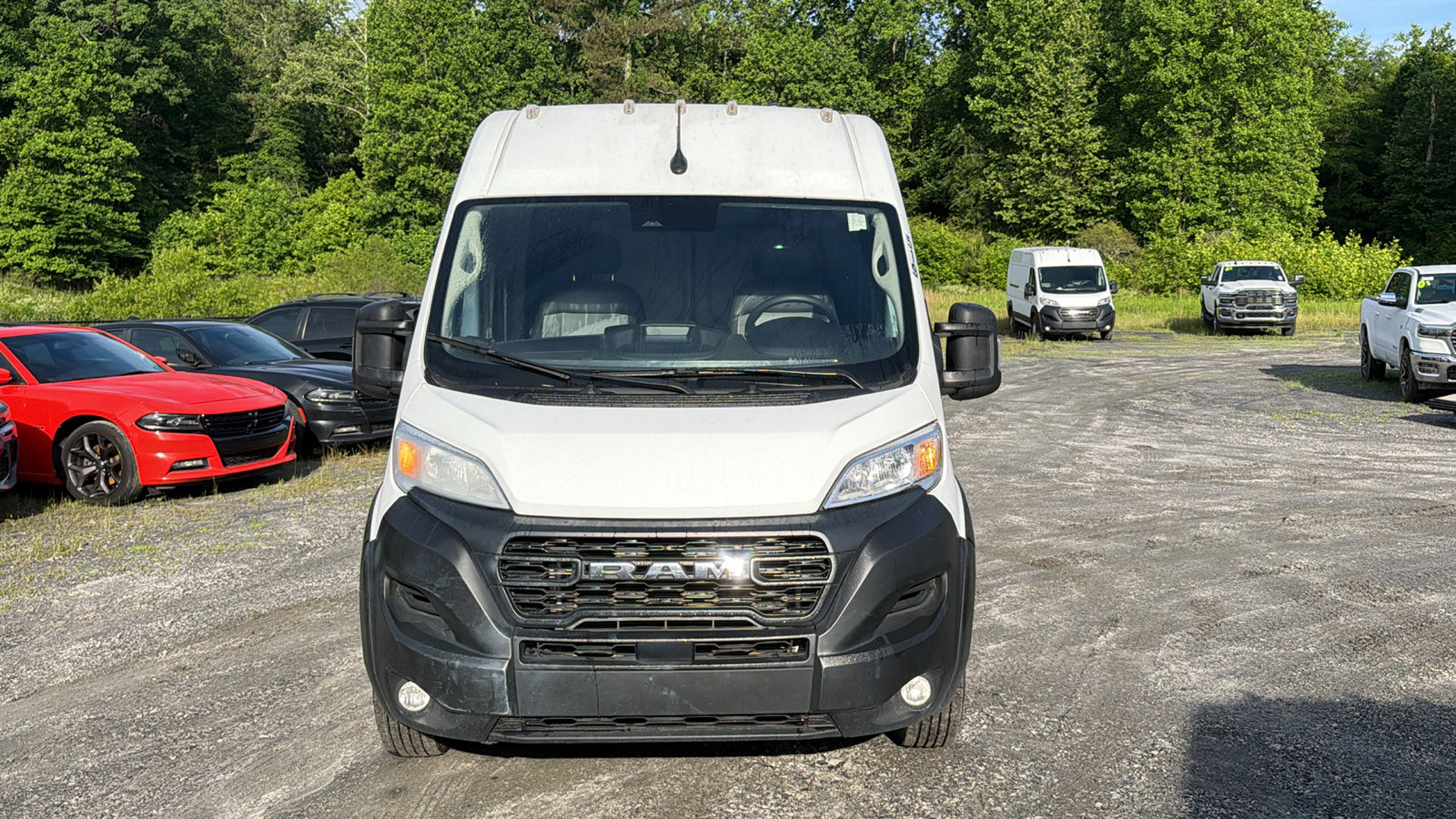 Used 2024 RAM ProMaster 2500 w/ Convenience Group FWD image 3