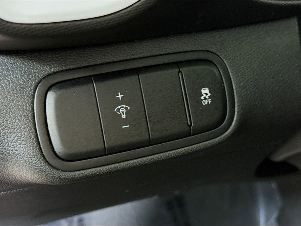 Certified 2024 Hyundai Venue Limited image 20