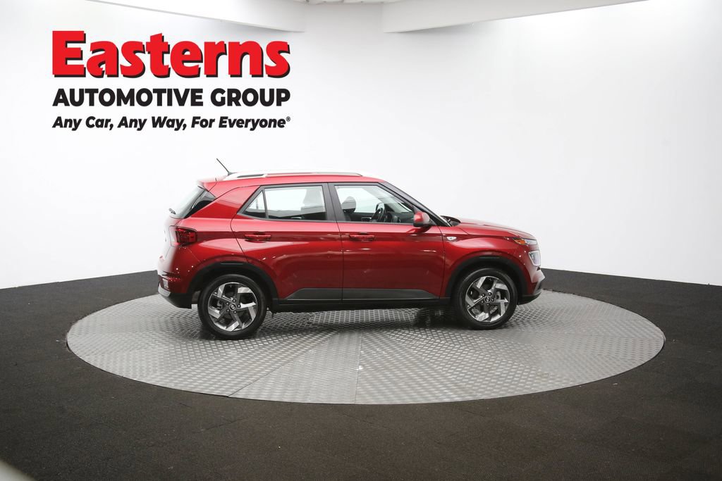Used 2024 Hyundai Venue SEL image 44