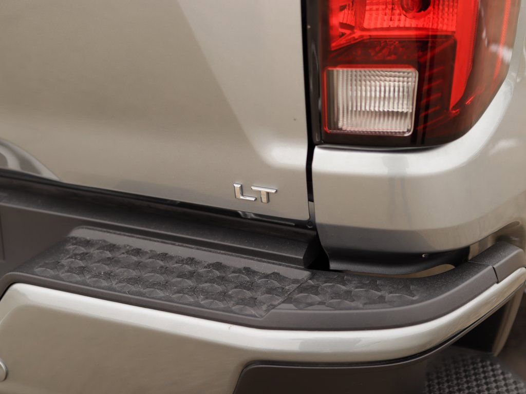 Used 2024 Chevrolet Colorado LT w/ LT Convenience Package II image 35