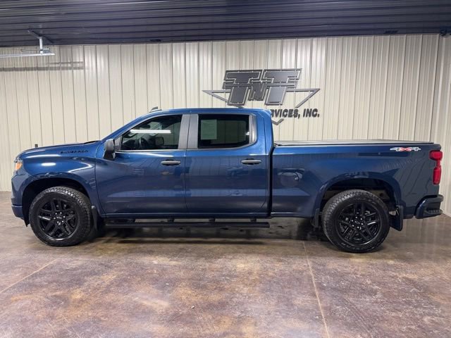 Used 2023 Chevrolet Silverado 1500 Custom image 3