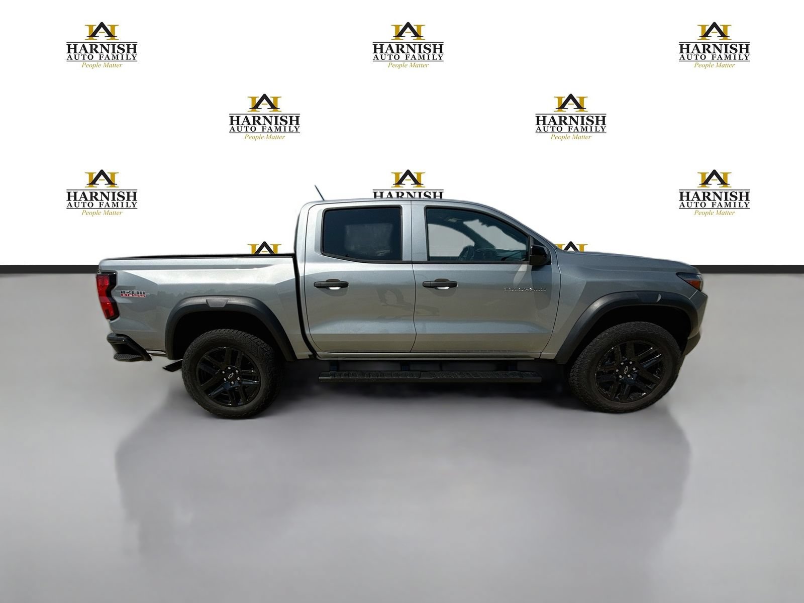 Used 2023 Chevrolet Colorado Trail Boss w/ Advanced Trailering Package AWD/4WD image 7