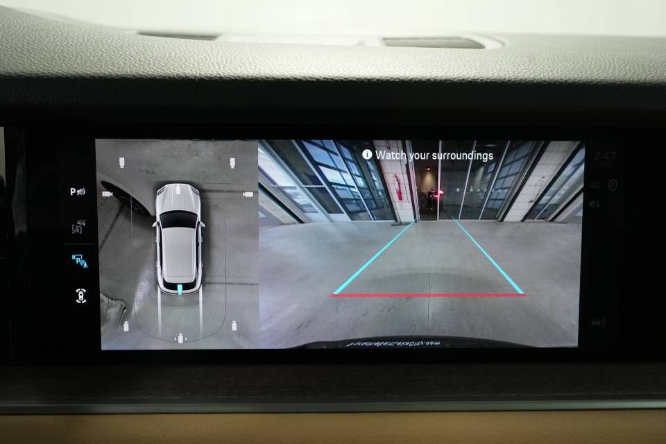 New 2026 Porsche Cayenne image 21