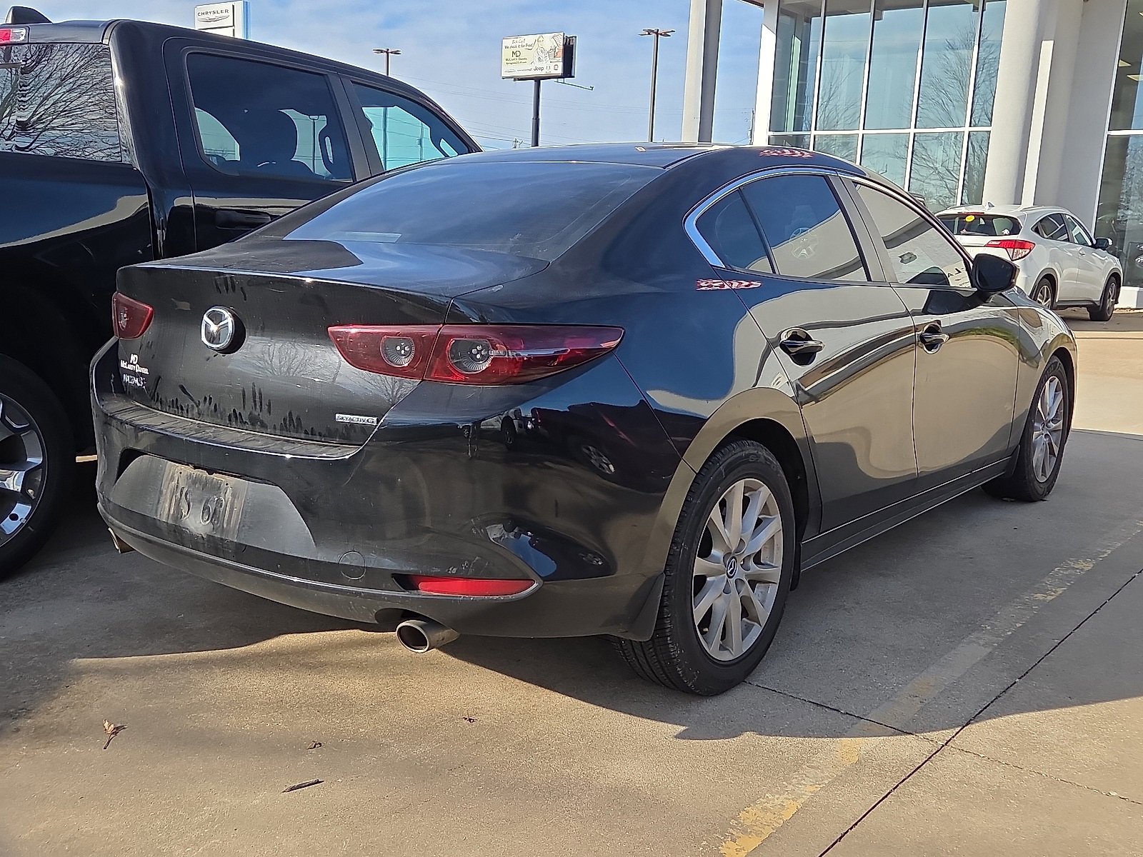 Used 2021 MAZDA MAZDA3 s image 4