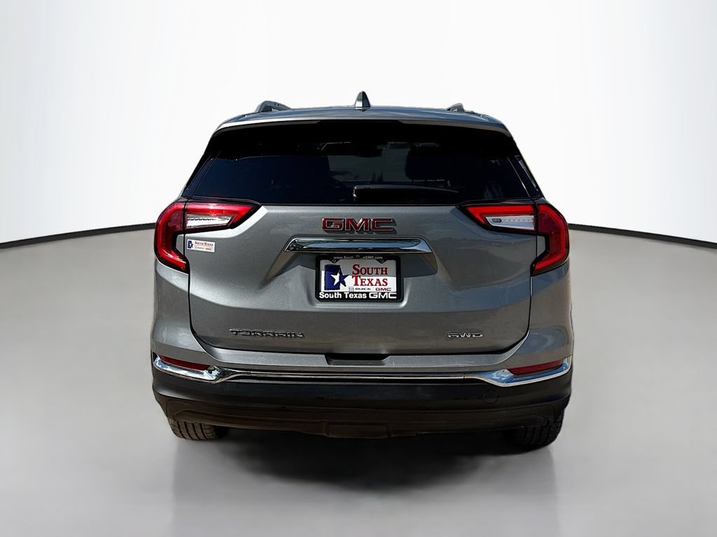 Used 2024 GMC Terrain SLT AWD/4WD image 6