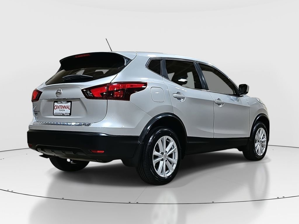 Used 2018 Nissan Rogue Sport S w/ S Appearance Package image 5