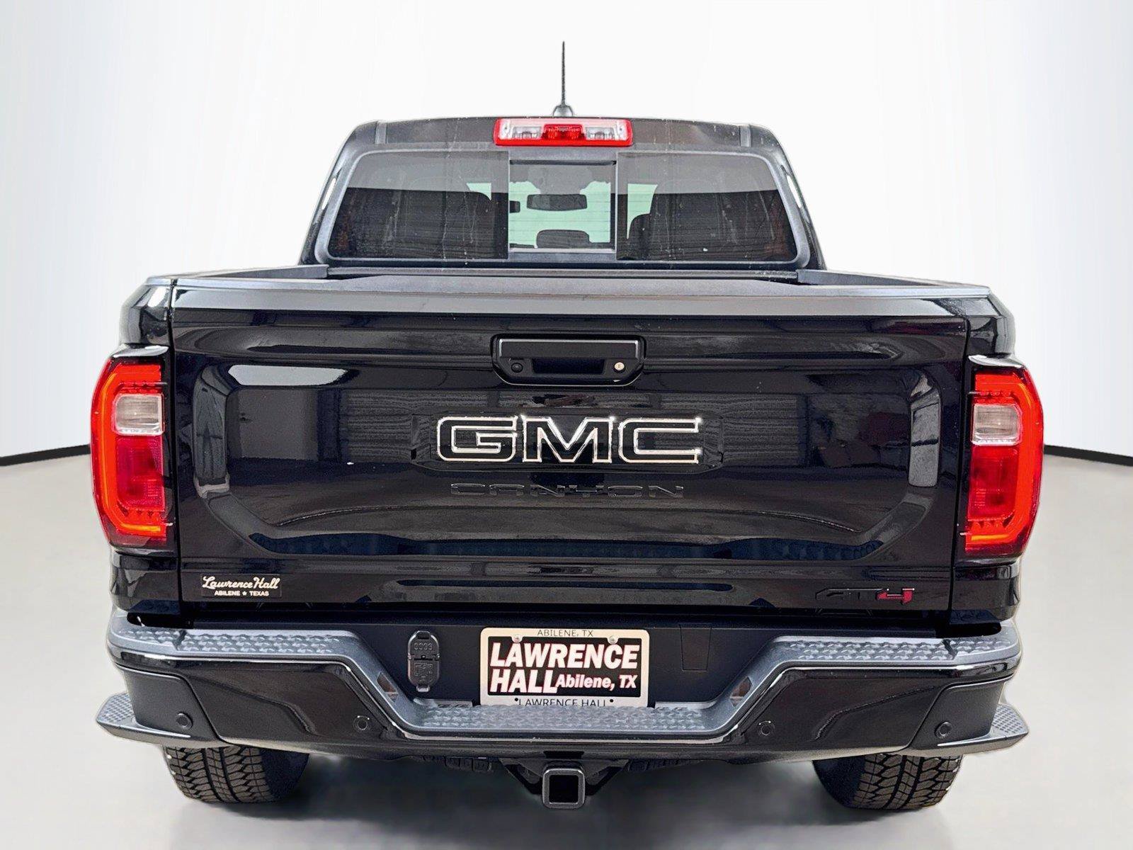 New 2026 GMC Canyon AT4 w/ Technology Plus Package AWD/4WD image 4
