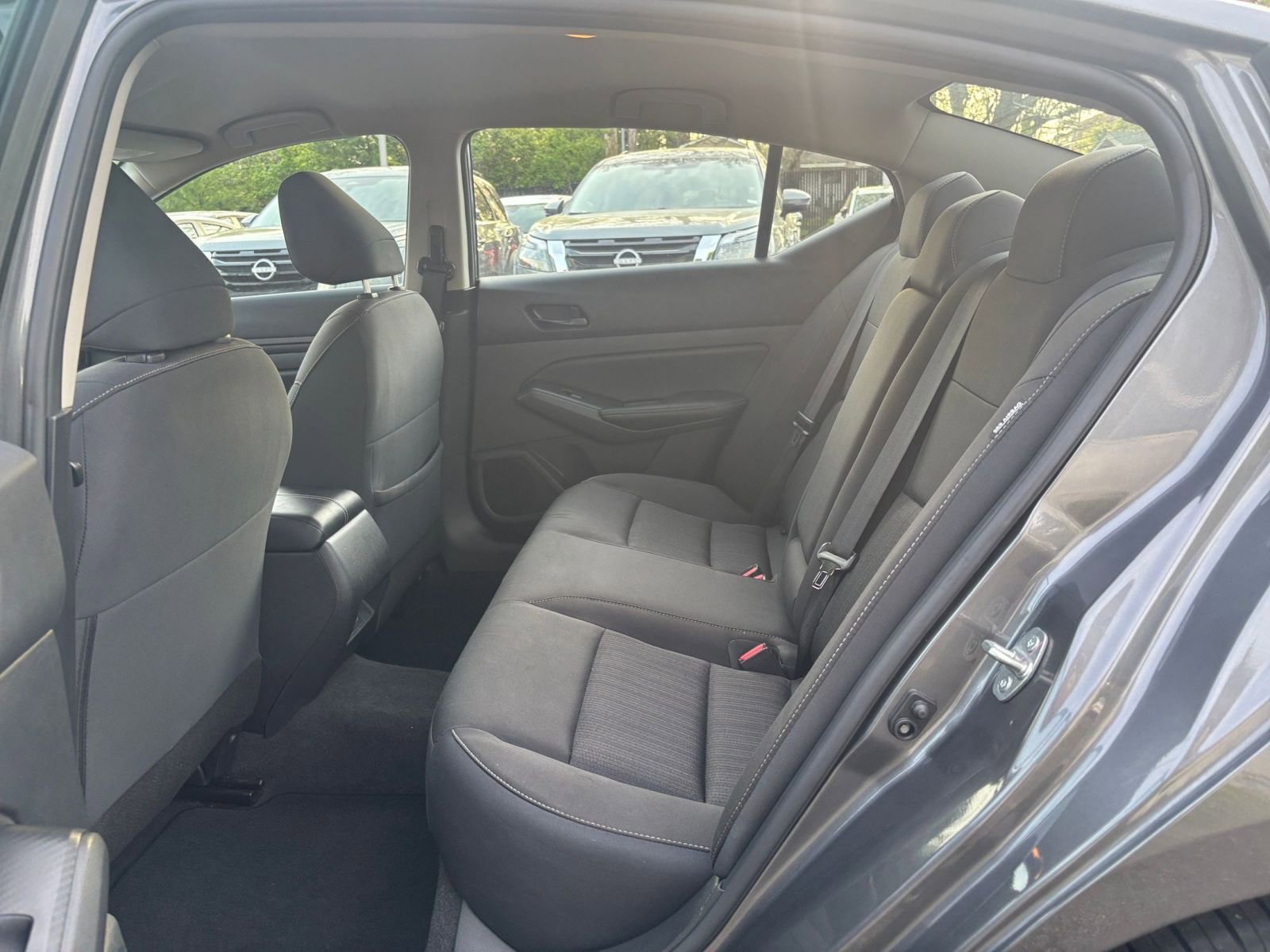 Used 2025 Nissan Altima 2.5 SV image 25