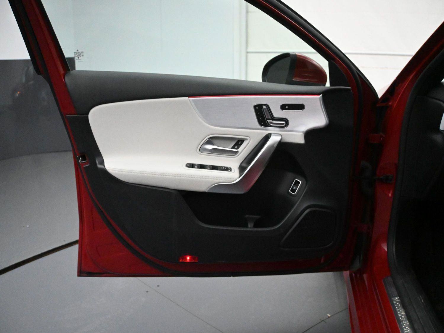 Used 2022 Mercedes-Benz A 220 4MATIC image 11