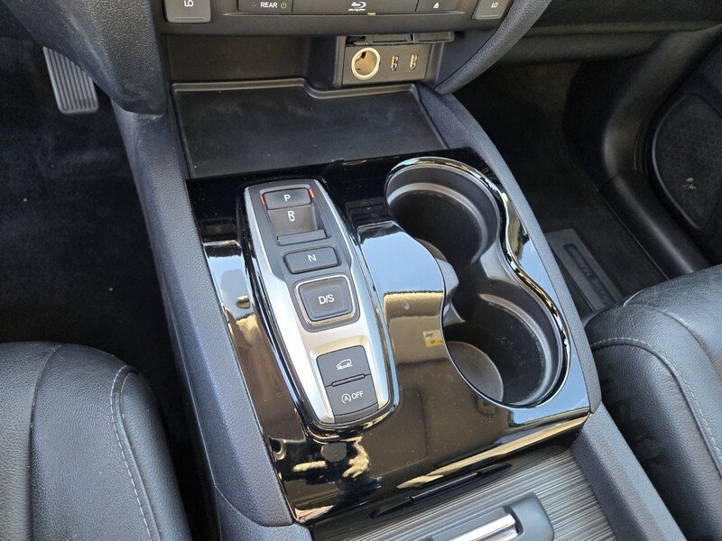 Used 2018 Honda Pilot Touring image 24