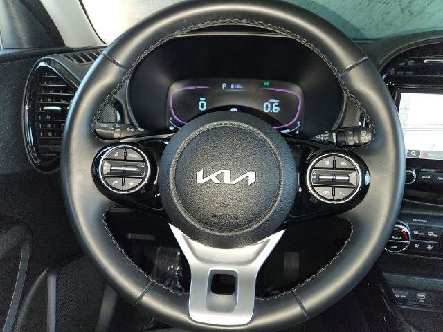 Used 2023 Kia Soul EX image 24