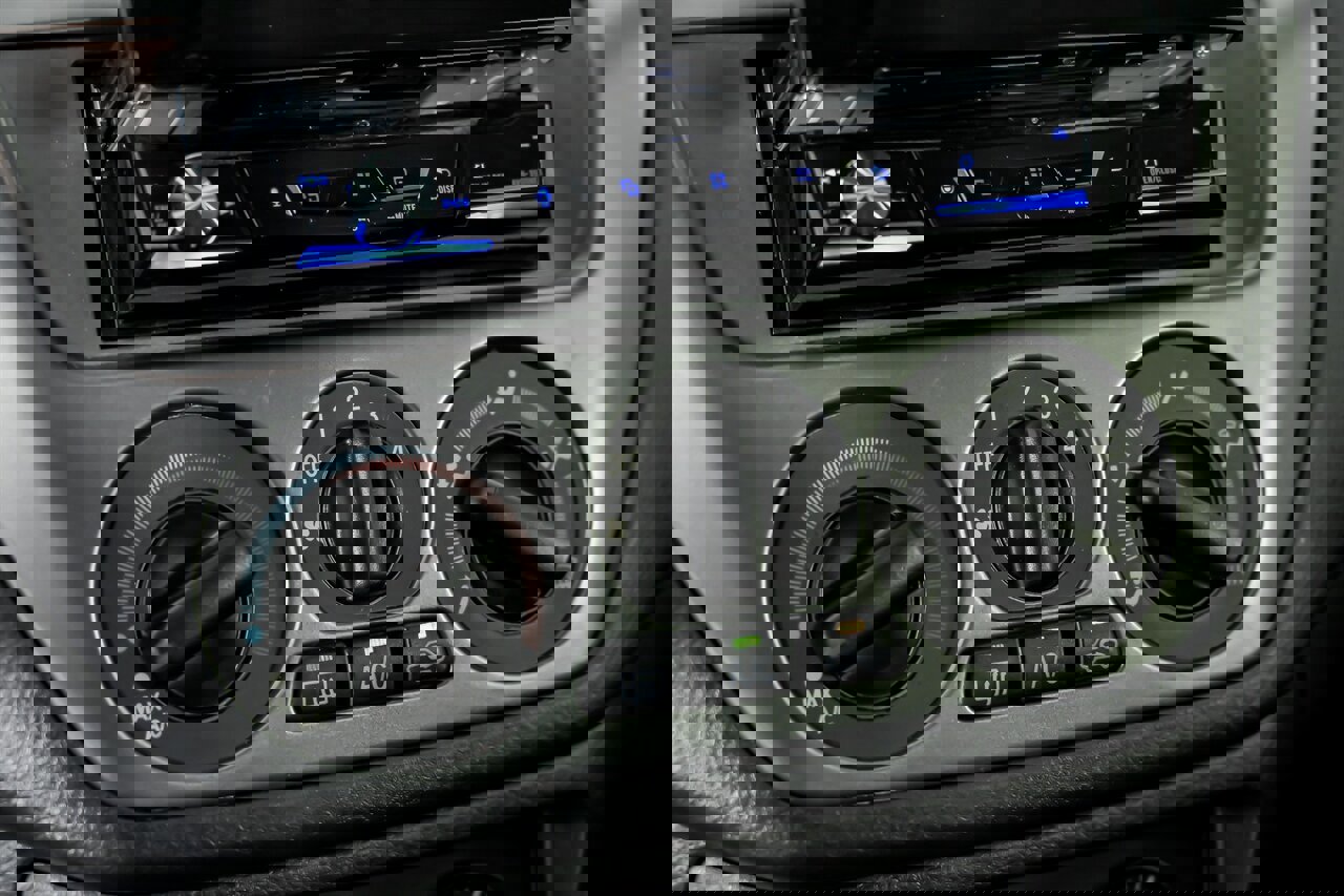 Used 2003 Mitsubishi Lancer Evolution image 30