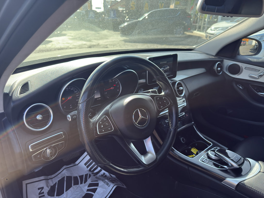 Used 2015 Mercedes-Benz C 300 Sedan image 9