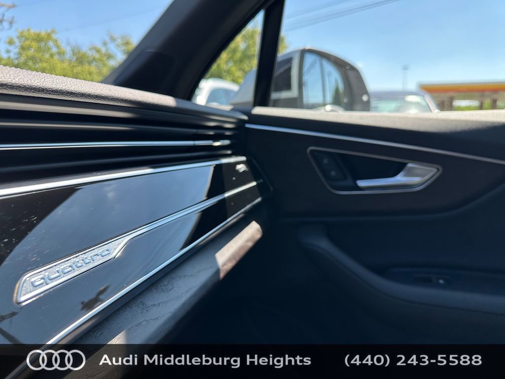 Certified 2023 Audi Q7 2.0T Premium Plus w/ Premium Plus Package AWD/4WD image 37