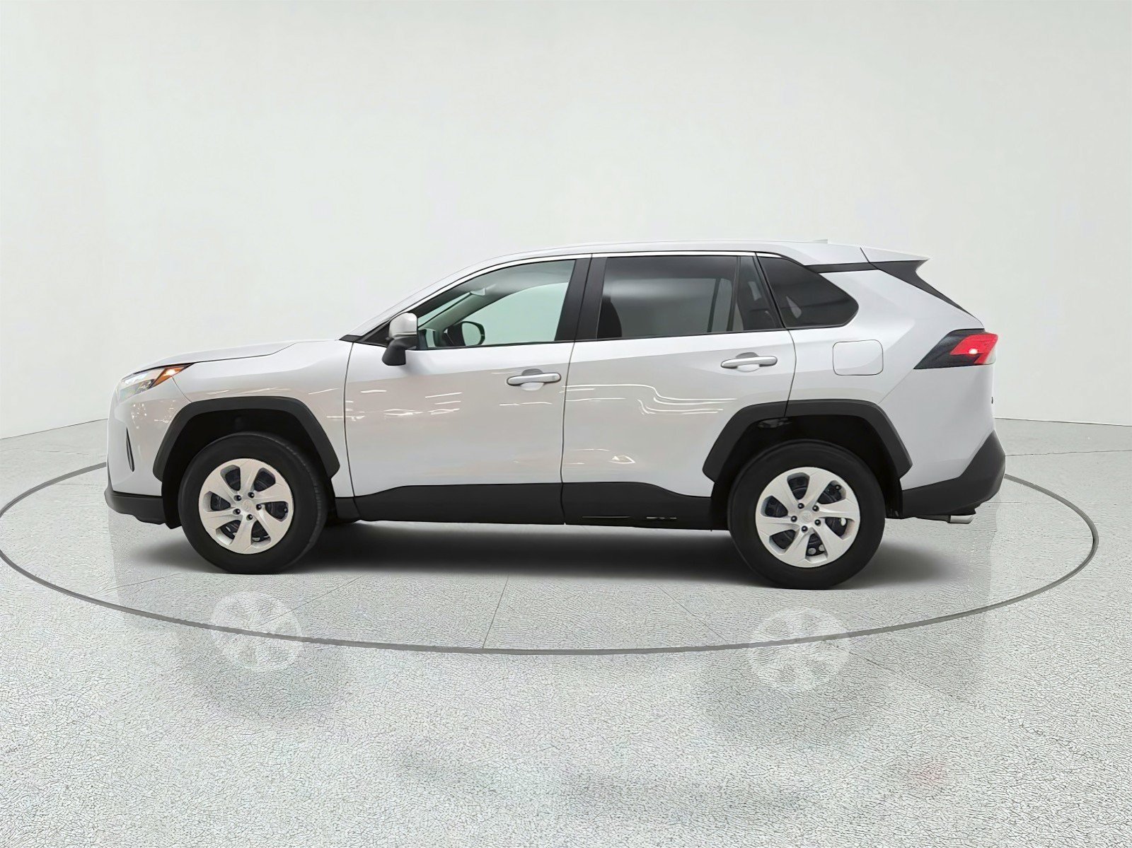 Used 2025 Toyota RAV4 LE FWD image 8
