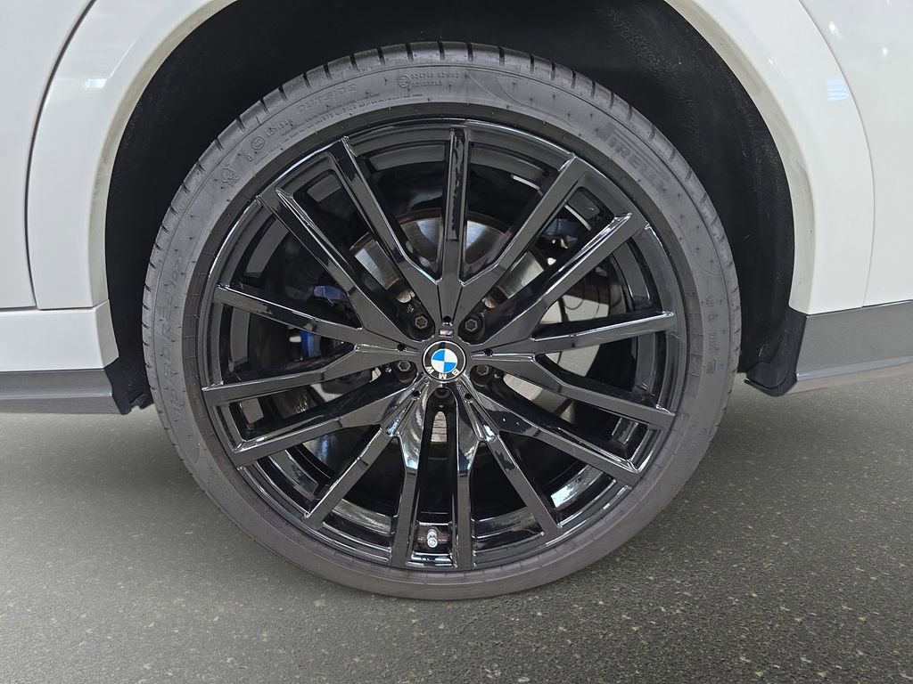 Certified 2023 BMW X6 xDrive40i w/ Executive Package AWD/4WD image 32