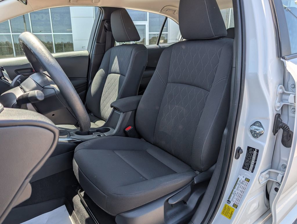 Used 2025 Toyota Corolla LE image 11