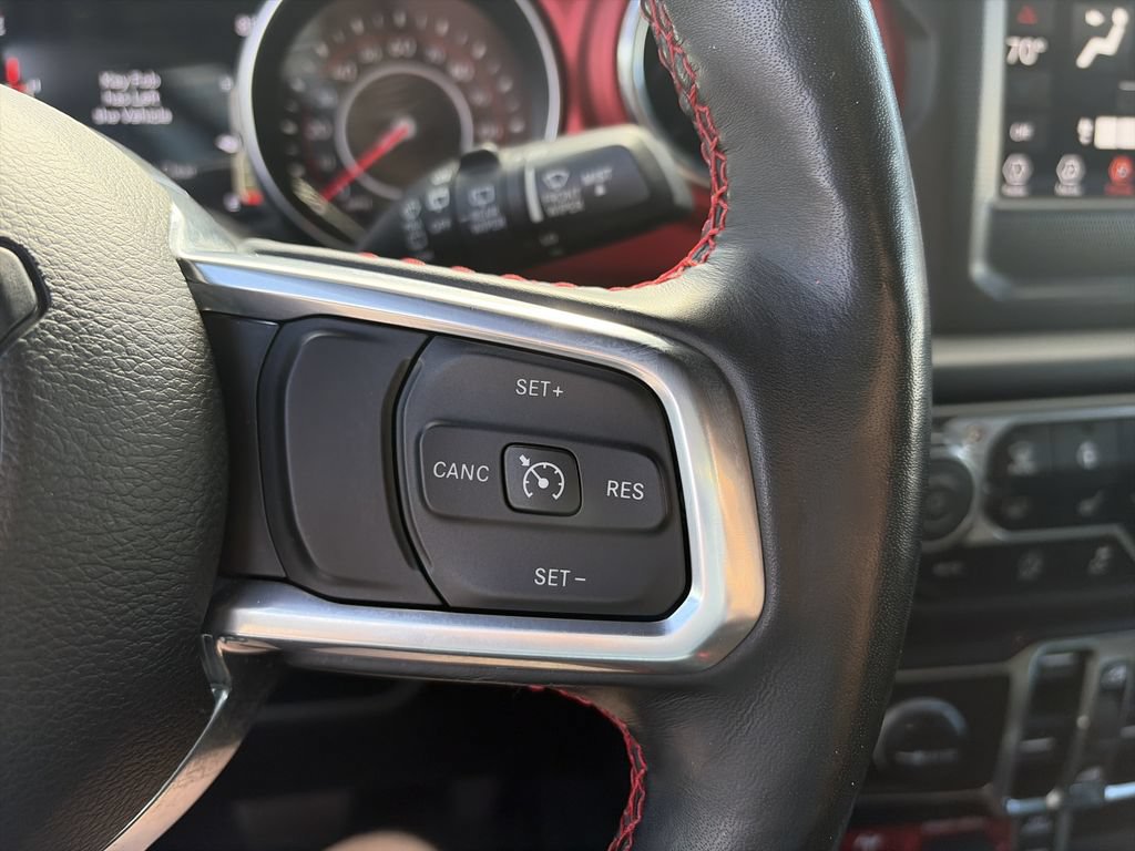 Used 2021 Jeep Wrangler Unlimited Rubicon w/ Cold Weather Group AWD/4WD image 21