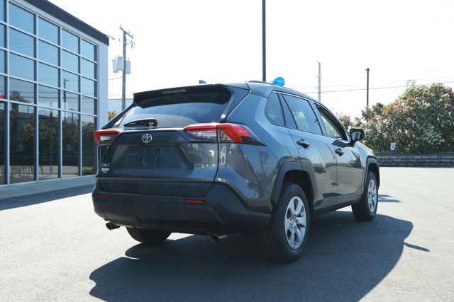 Used 2021 Toyota RAV4 LE FWD image 6
