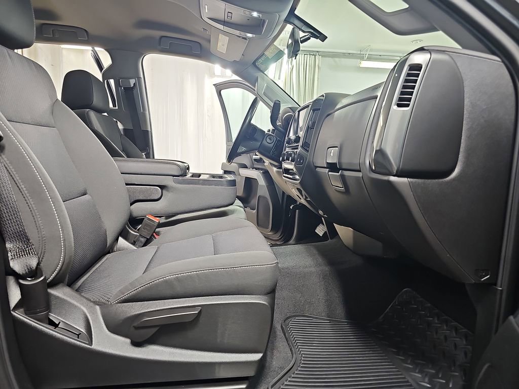 Used 2019 Chevrolet Silverado 1500 LT w/ All Star Edition AWD/4WD image 13