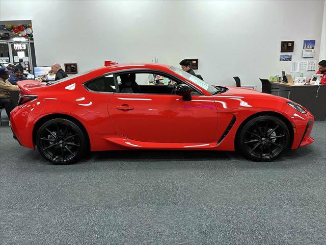 Certified 2025 Toyota GR86 Premium image 9