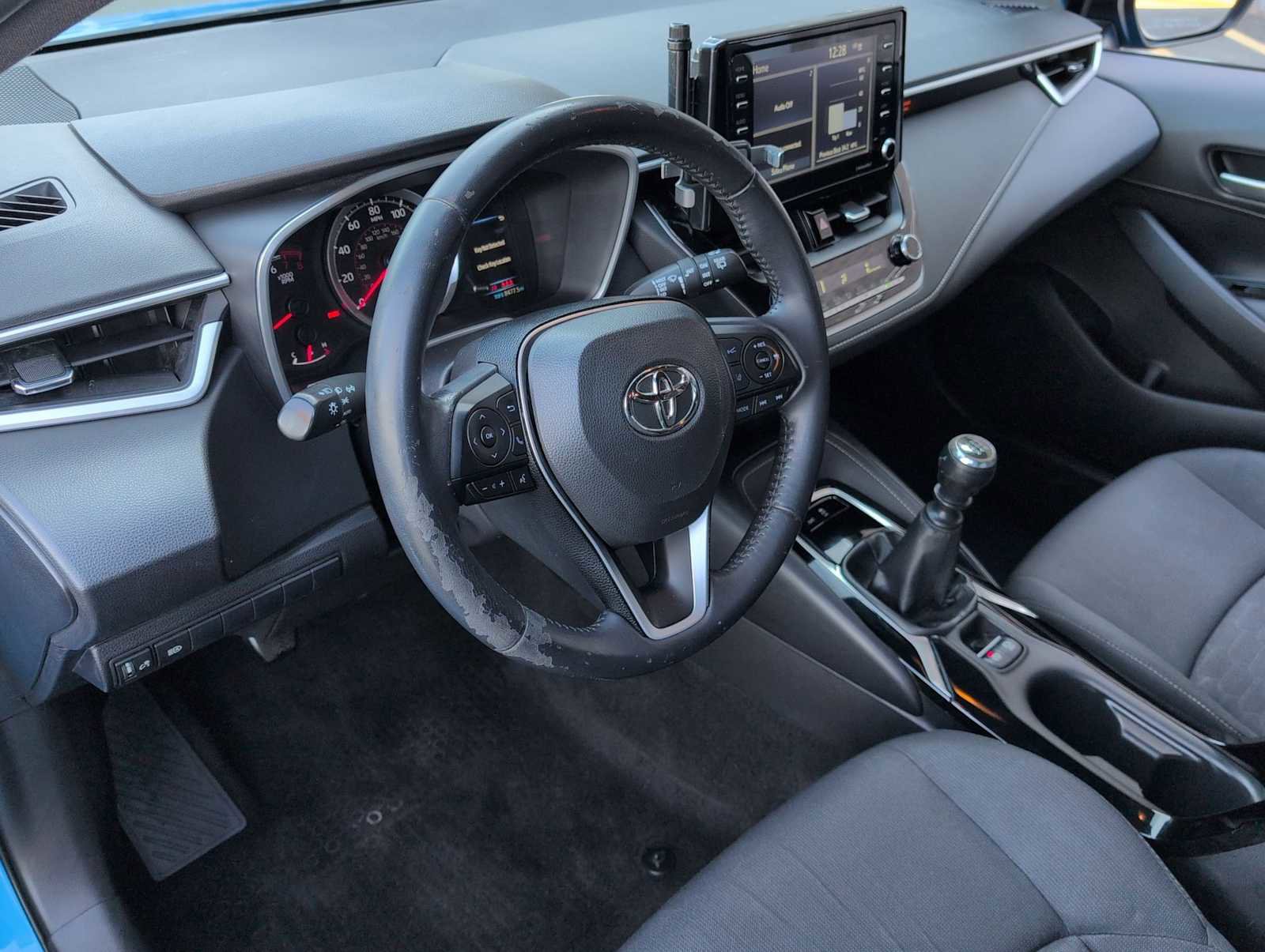 Used 2020 Toyota Corolla Hatchback image 10