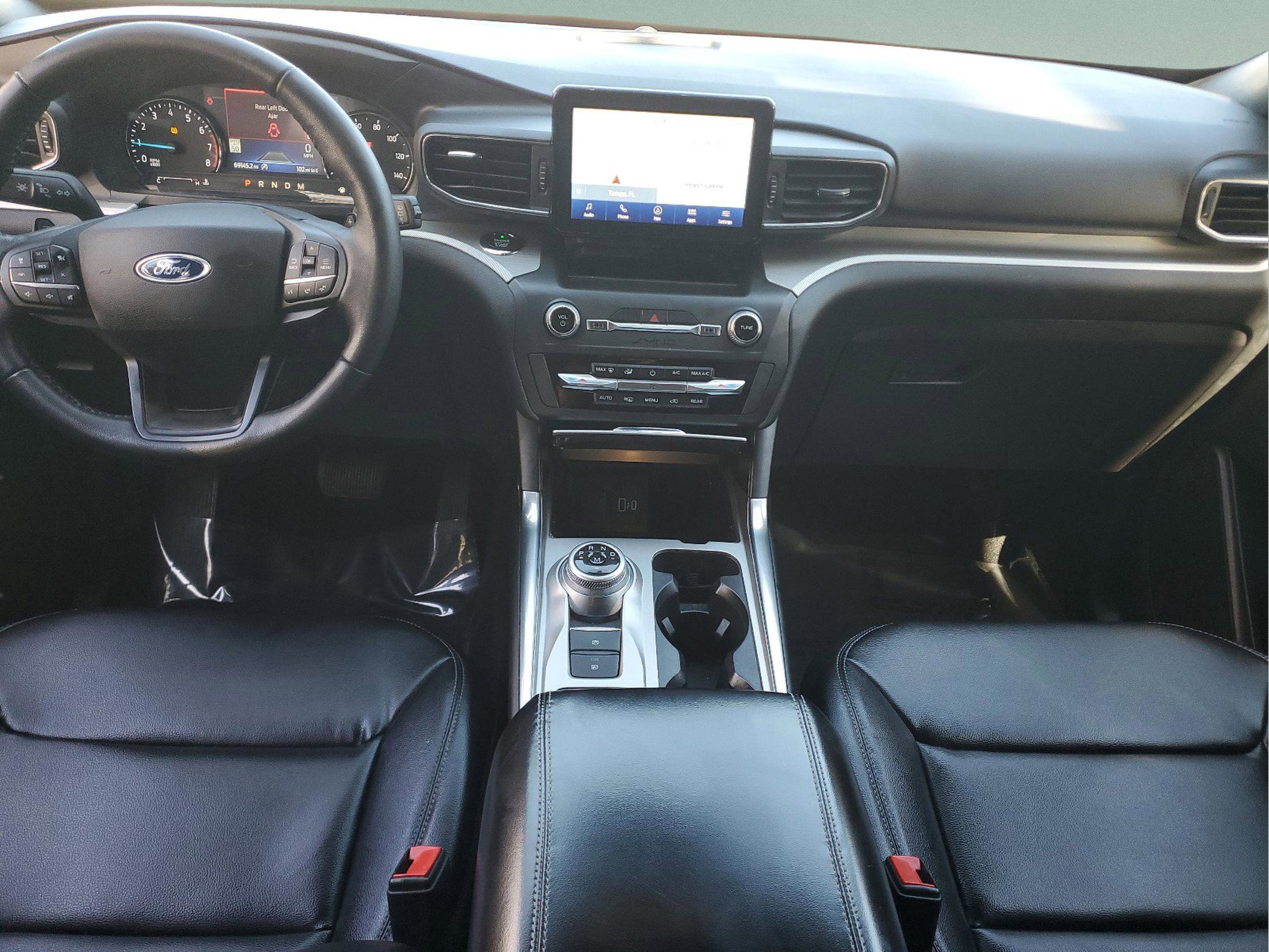 Used 2020 Ford Explorer XLT w/ Equipment Group 202A image 13