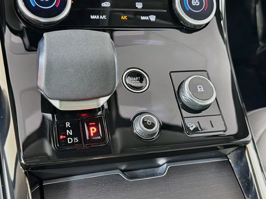 Certified 2023 Land Rover Range Rover Sport SE AWD/4WD image 17