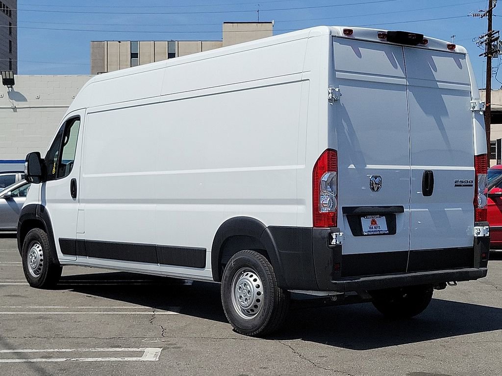 New 2024 RAM ProMaster 2500 w/ Convenience Group image 18