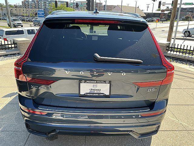 Certified 2023 Volvo XC60 B5 Plus w/ Climate Package AWD/4WD image 9