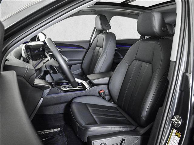 Used 2025 Audi Q5 Premium Plus w/ Premium Plus AWD/4WD image 17