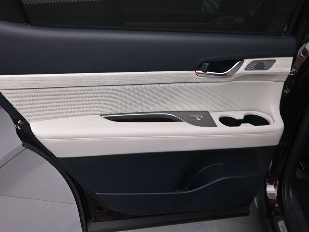 Used 2024 Hyundai Palisade Calligraphy image 27