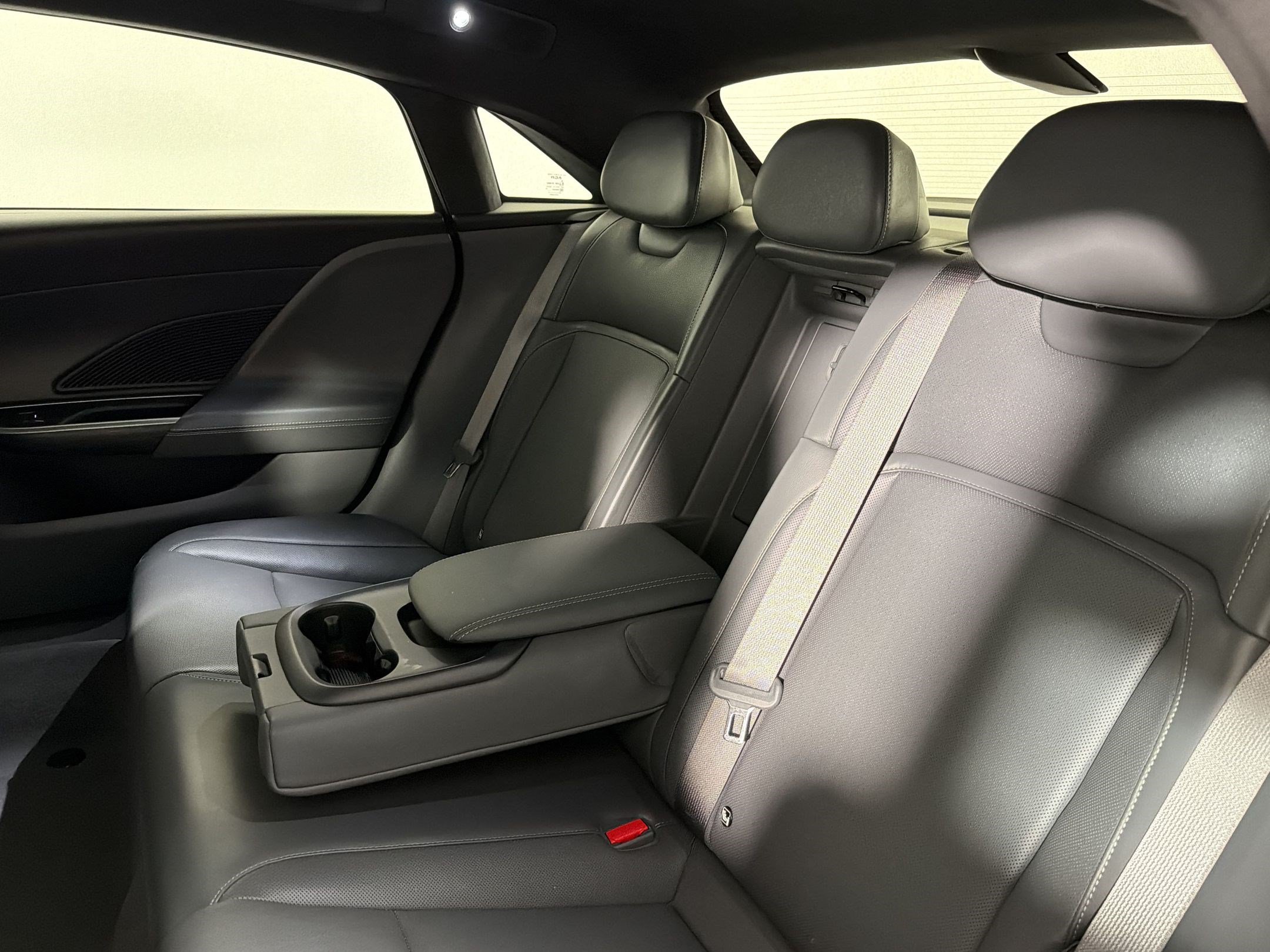 Used 2023 Lucid Air Pure RWD image 32