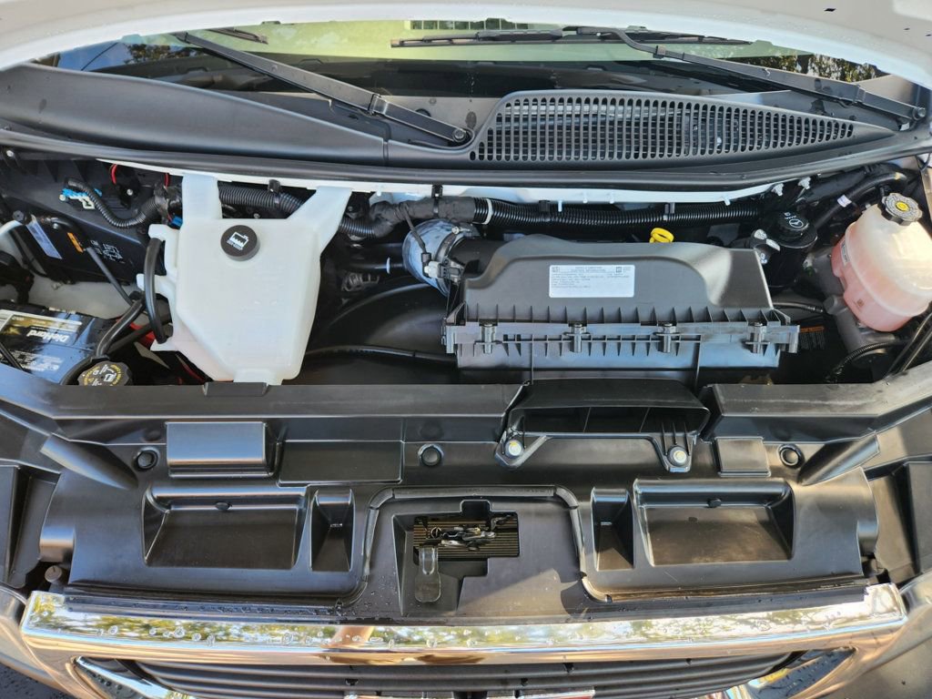 Used 2023 GMC Savana 2500 w/ Driver Convenience Package image 14