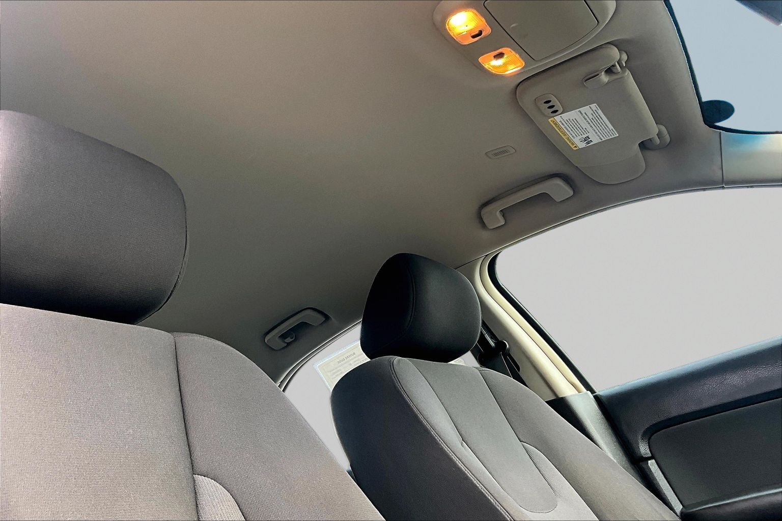 Used 2012 Ford Fusion Hybrid FWD image 17