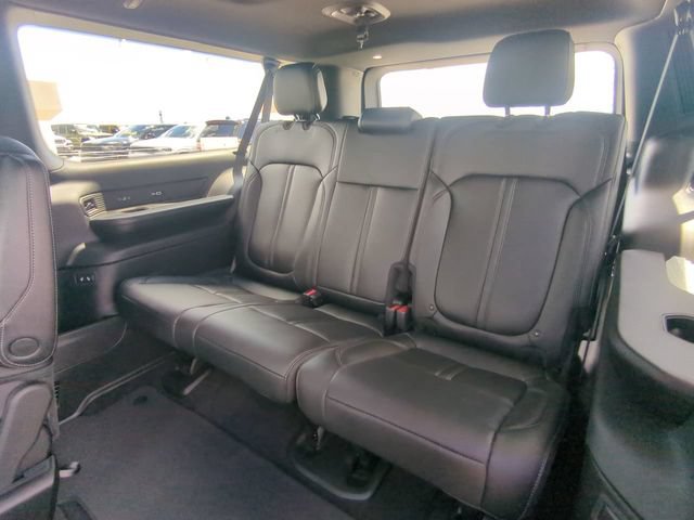 New 2026 Jeep Grand Wagoneer L Limited AWD/4WD image 16