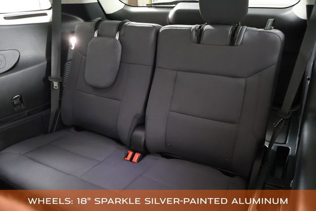 Used 2025 Ford Explorer Active RWD image 17
