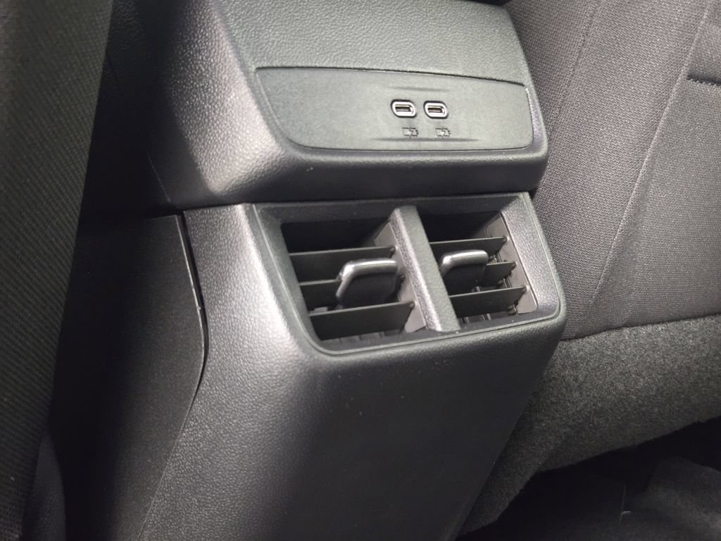New 2026 Chevrolet Equinox LT w/ Safety and Technology Package FWD image 32