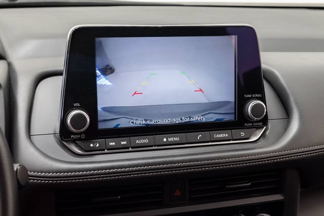 Used 2024 Nissan Rogue S FWD image 16