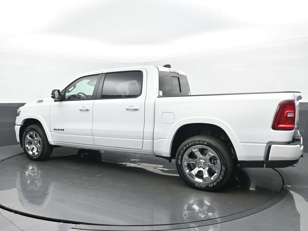 New 2026 RAM 1500 4x4 Crew Cab image 3