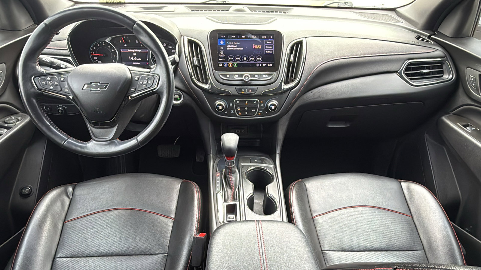 Used 2022 Chevrolet Equinox RS w/ RS Leather Package image 17